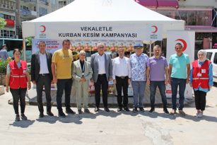 Türk Kızılay tarafından Manisa’da Kurban Bağış Standı Açıldı